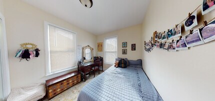 221 Freeman St, Unit 1 in Brookline, MA - Building Photo - Building Photo