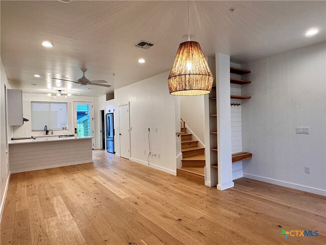 property at 1907 Dutton Dr