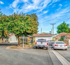 9010-9012 Wilbur Ave in Northridge, CA - Building Photo - Building Photo