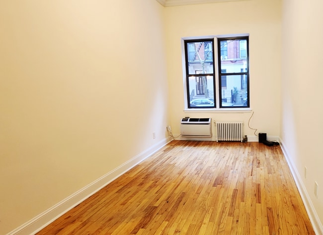 property at 88-1588 York Ave