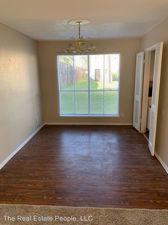 6200 W Tidwell Rd-Unit -Unit 2105 in Houston, TX - Building Photo