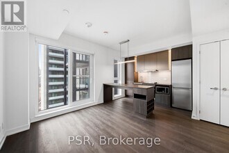 70 Ordnance St in Toronto, ON - Building Photo - Building Photo