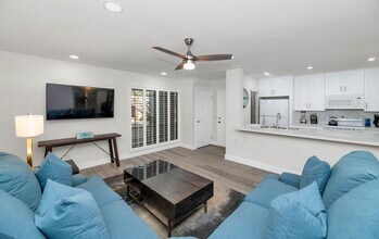 5221 N 24th St in Phoenix, AZ - Building Photo - Building Photo