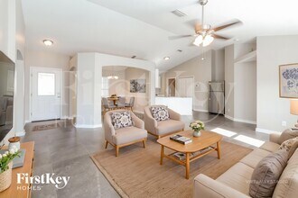 11780 Shirburn Cir in Parrish, FL - Building Photo - Building Photo