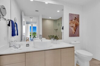 2602 E Hallandale Beach Blvd, Unit SI ID1227368P in Hallandale Beach, FL - Building Photo - Building Photo