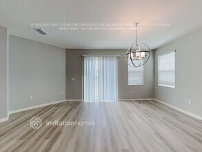 613 Valri Park Dr in Valrico, FL - Foto de edificio - Building Photo