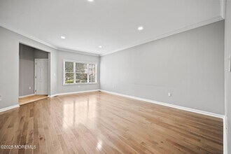 18 Smock Ct in Englishtown, NJ - Building Photo - Building Photo