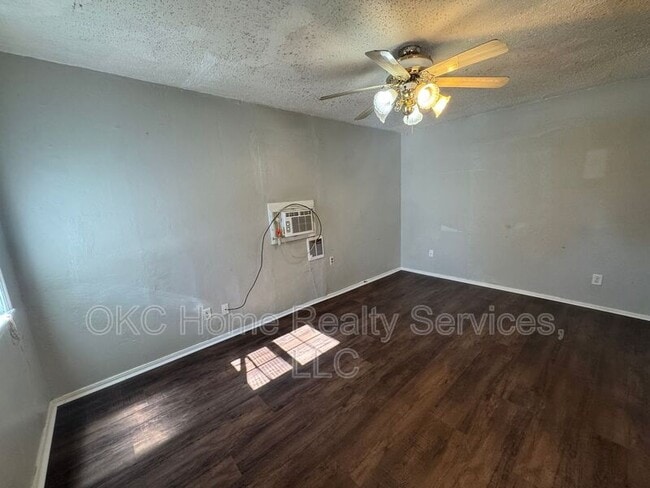 717 SE 27th St in Oklahoma City, OK - Building Photo - Building Photo