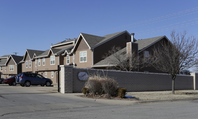 The Vineyards in Wichita, KS - Building Photo - Building Photo