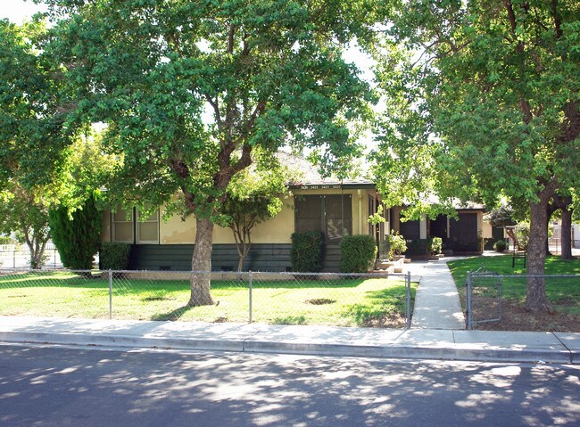 3409 Normal Ave in Fresno, CA - Foto de edificio - Building Photo