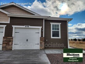 898 S Harmony Dr in Pueblo West, CO - Building Photo