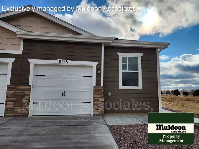 898 S Harmony Dr in Pueblo West, CO - Building Photo