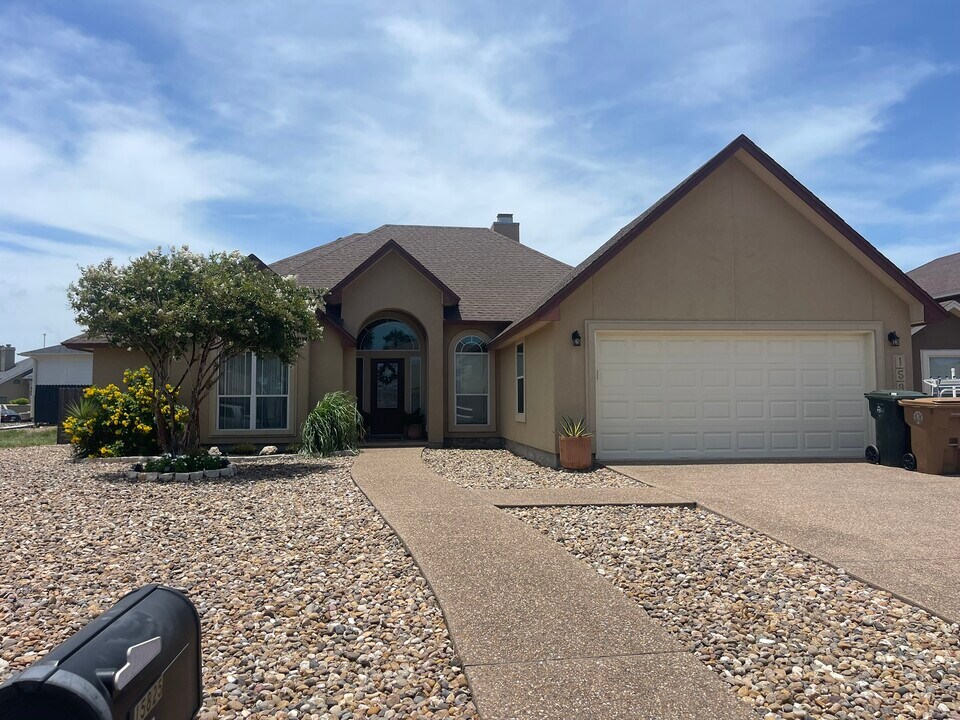 15825 Gypsy St in Corpus Christi, TX - Building Photo