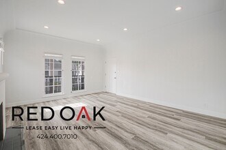 330 N Genesee Ave in Los Angeles, CA - Building Photo - Building Photo