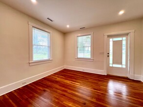 702 Fairview Rd in Asheville, NC - Building Photo - Building Photo