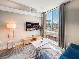 626 N Delaware Ave in Philadelphia, PA - Building Photo