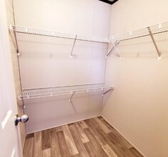 7028 Bayview Dr in Fair Haven, MI - Foto de edificio - Building Photo