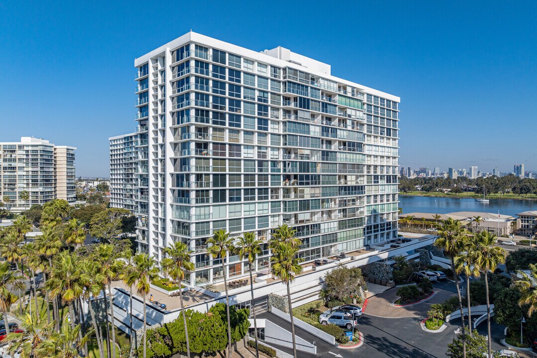 El Encanto Tower in Coronado, CA - Building Photo