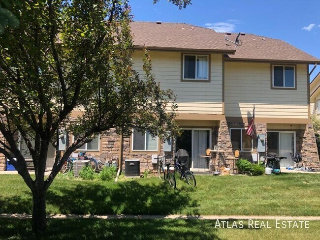 381 Buffalo Dr in Windsor, CO - Building Photo - Building Photo
