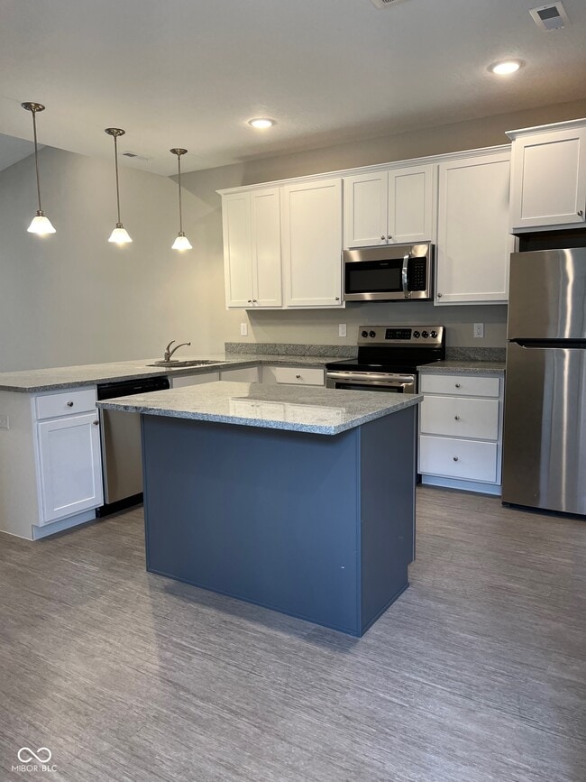 106 Cypress Dr in Franklin, IN - Building Photo - Building Photo