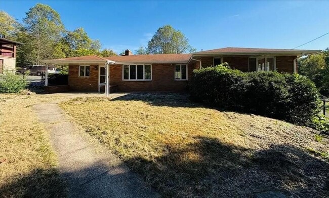 property at 2024 Bushy Run Rd