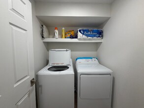 6431 Binder Dr in Colorado Springs, CO - Foto de edificio - Building Photo