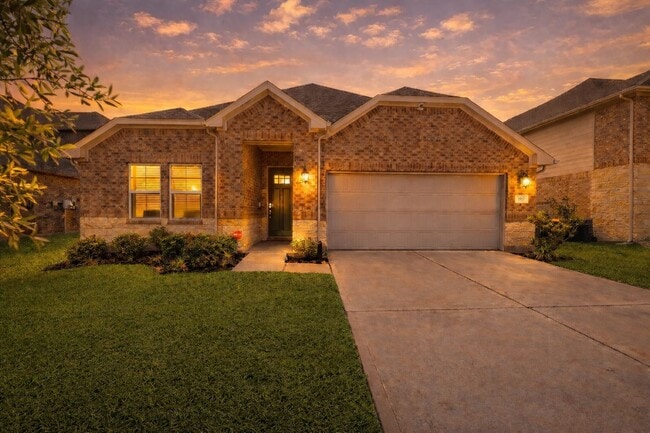 property at 1917 Canyon Live Oak St