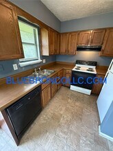 705 NE Banner Dr in Lee's Summit, MO - Building Photo - Building Photo