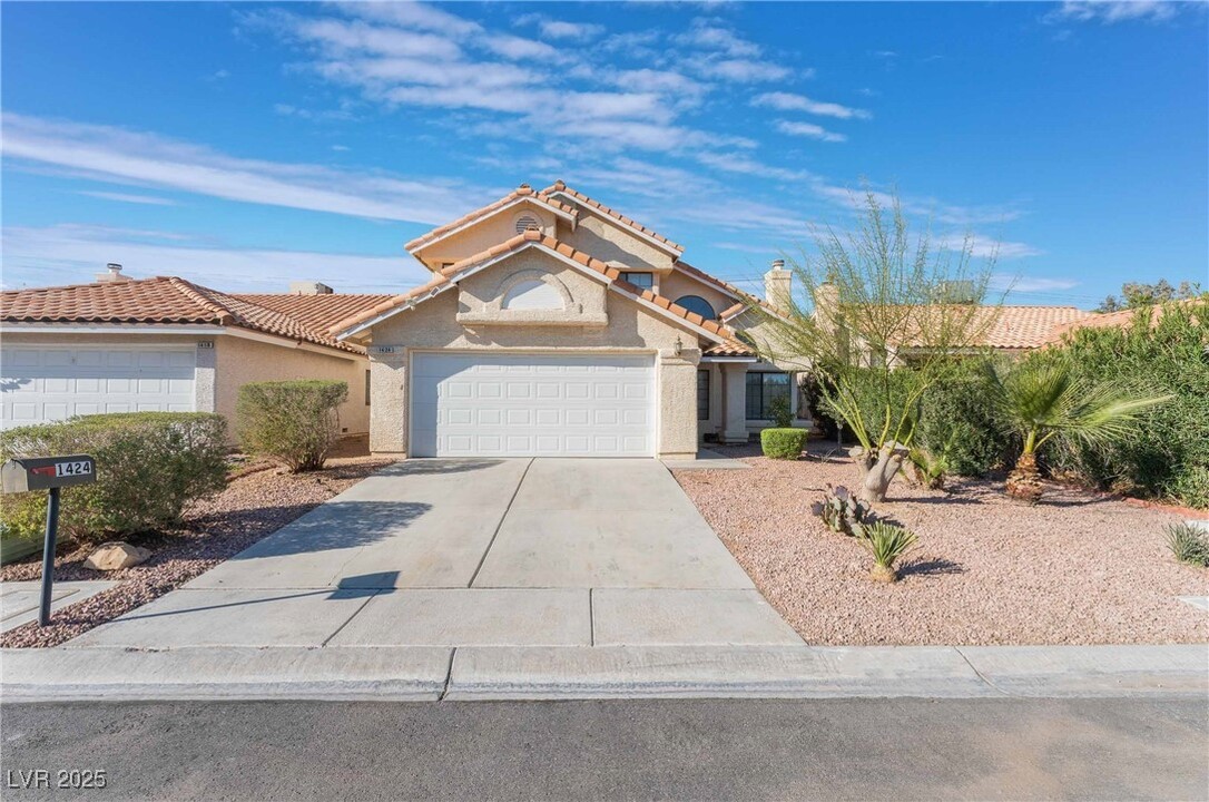 1424 Finale Ln in Las Vegas, NV - Building Photo