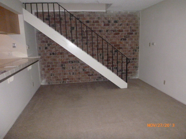 8967 El Mirador Dr in Elk Grove, CA - Building Photo - Building Photo