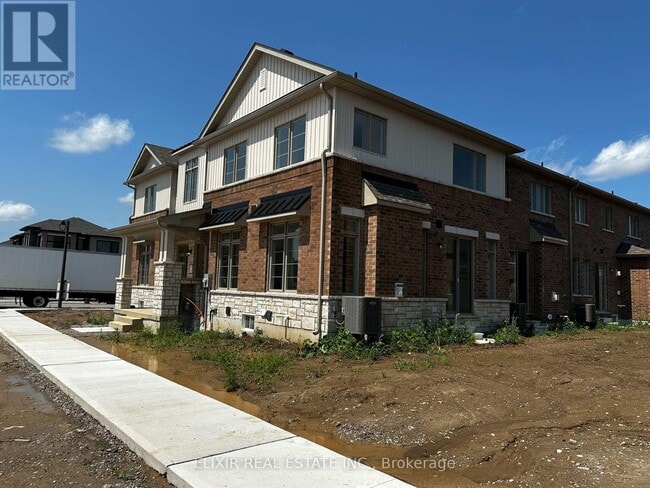 49 Granka St in Brantford, ON - Building Photo - Building Photo