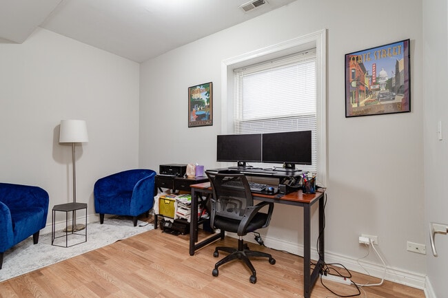 3047 N Clybourn Ave, Unit 1