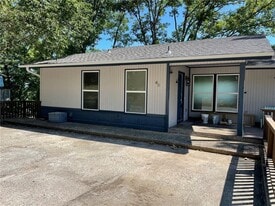 46 Dogwood Dr in Bella Vista, AR - Building Photo