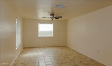 1366 Nimrod St in Port Charlotte, FL - Building Photo - Building Photo