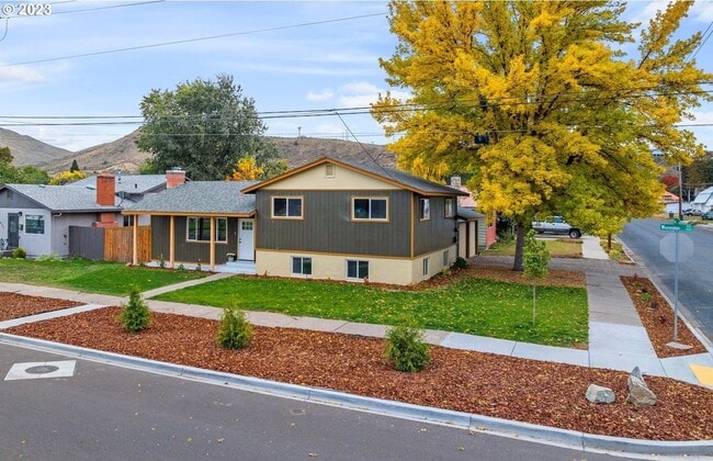 property at 1441 Washington Ave