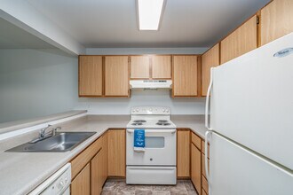 Trailside in Bothell, WA - Building Photo - Interior Photo