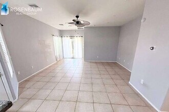 7570 E Majestic Palm Ln in Tucson, AZ - Building Photo - Building Photo