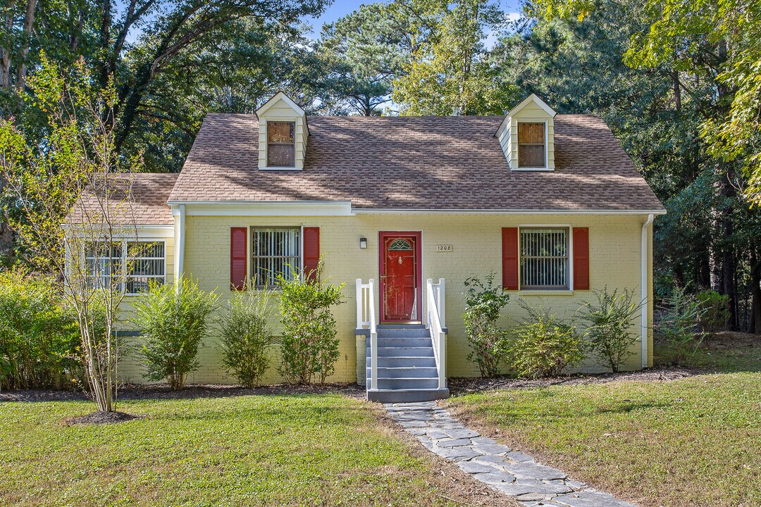 1208 W Valley Dr in Richmond, VA - Building Photo