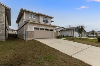 117 New Hampton Wy in San Marcos, TX - Building Photo - Building Photo