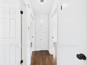 1526 E Sea Ave in Independence, MO - Building Photo - Building Photo