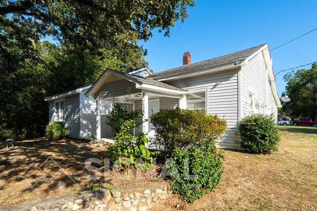 2408 2nd St NW in Center Point, AL - Building Photo - Building Photo