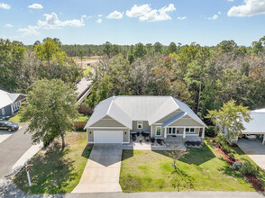 15 Hibernate Way in Freeport, FL - Foto de edificio - Building Photo