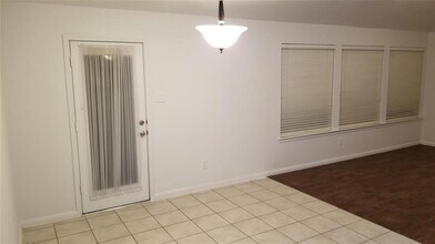 935 Rock Springs Dr in Richmond, TX - Building Photo - Building Photo