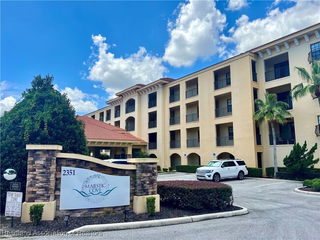 property at 2351 Lakeview Dr