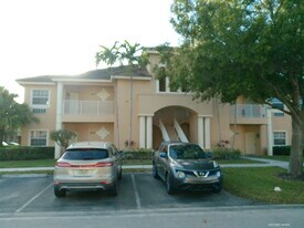 8037 Carnoustie Pl in Port St. Lucie, FL - Building Photo