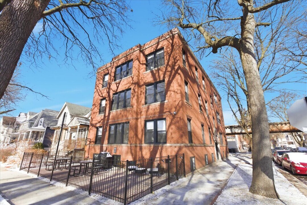 4638 N Hamilton Ave, Unit 1 in Chicago, IL - Foto de edificio