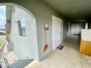8701 Bel Air Cir in Westminster, CA - Building Photo - Building Photo