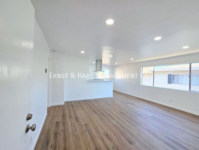 4300 E 5th St in Long Beach, CA - Building Photo - Building Photo