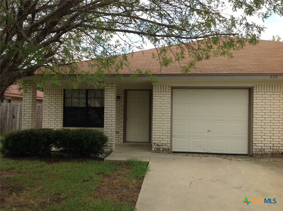 404 Alpine St-Unit -A in Killeen, TX - Building Photo