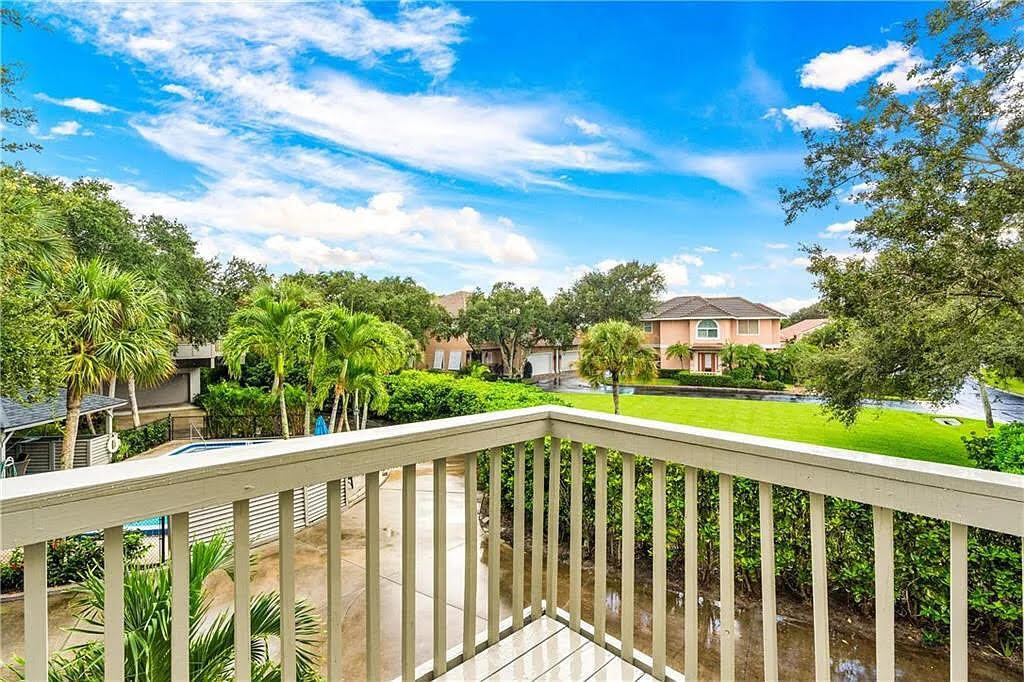 110 Amy Ann Ln in Vero Beach, FL - Building Photo